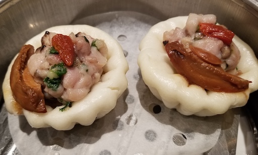 abalone and chicken in mantou cup