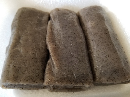 black sesame roll