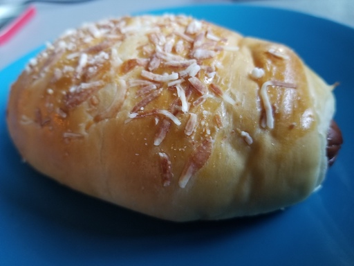 Chinese hot dog bun