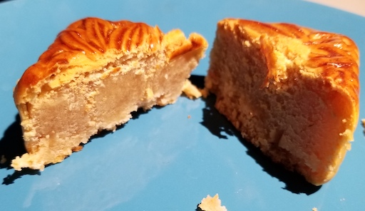 lotus seed moon cake