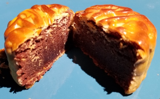 red bean moon cake