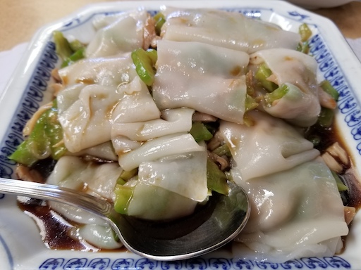 shredded chicken w/ bitter melon rice roll