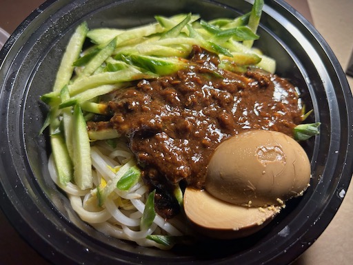 zhajiangmian